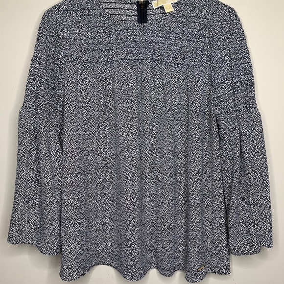 Michael Kors Long Sleeve - Picture 2 of 14